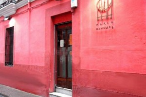 María Mandiles. Pub en Calle Pizarro de Cáceres.